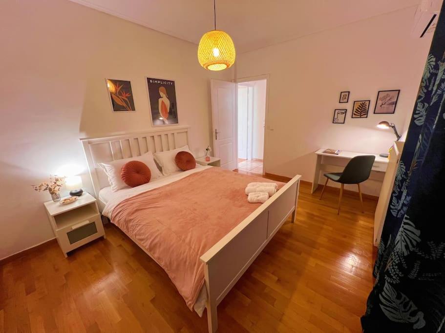 Cozy Fairytal Garden Apartment, Family Friendly, Free Parking, 15 Min To Airport أثينا المظهر الخارجي الصورة