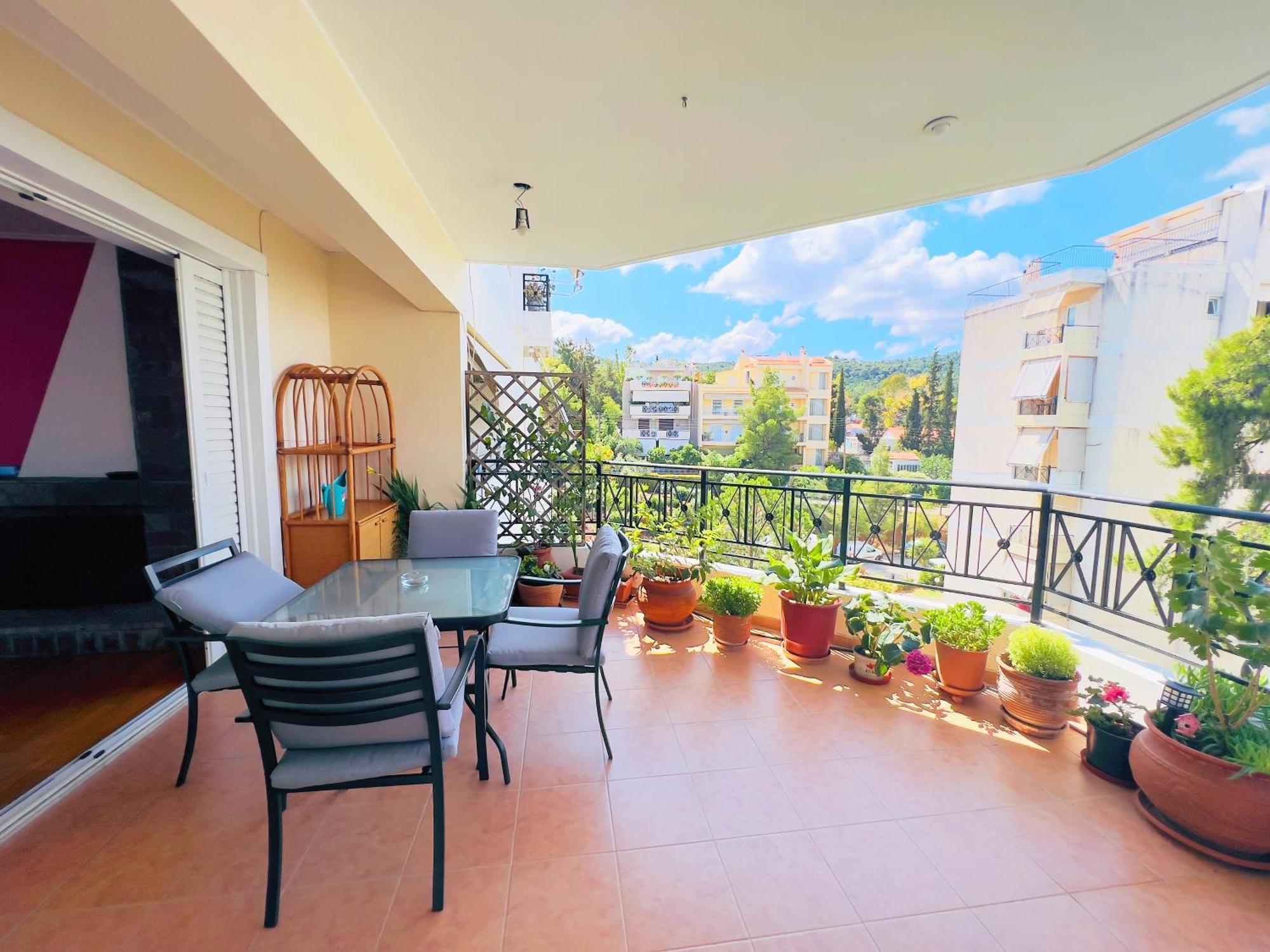 Cozy Fairytal Garden Apartment, Family Friendly, Free Parking, 15 Min To Airport أثينا المظهر الخارجي الصورة